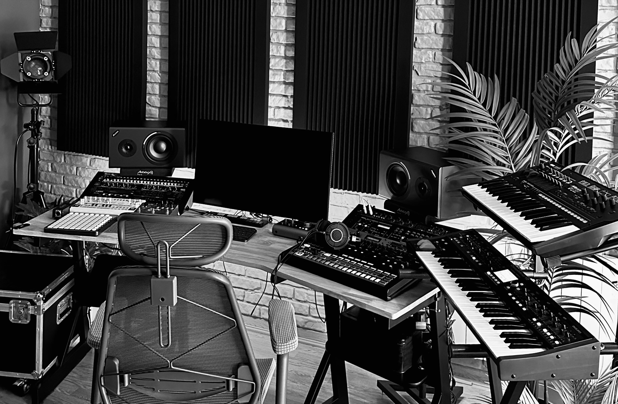 Jay Davidsound (JDVS) electronic music production studio